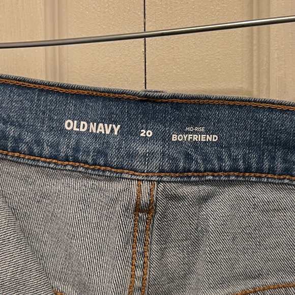 NWT Old Navy Midrise Boyfriend Jeans size 20 - Picture 2 of 3